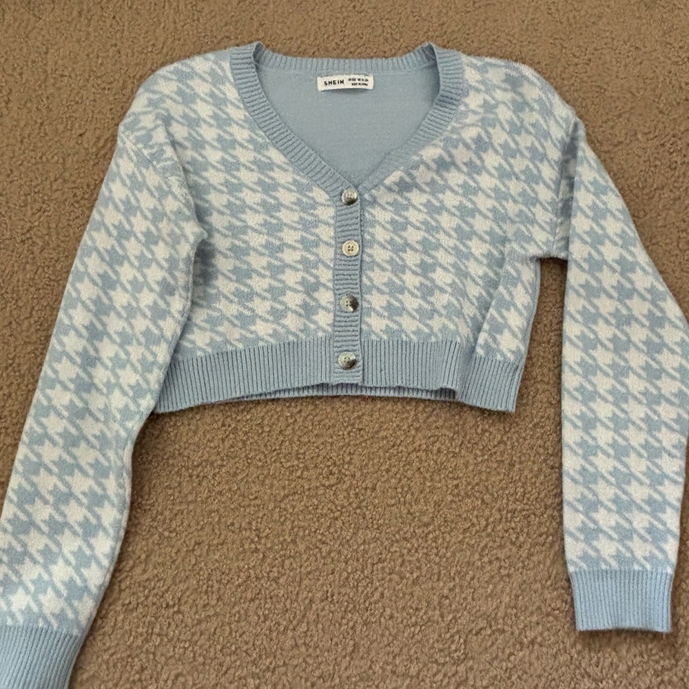 SHEIN Blue Cropped Cardigan Sweater